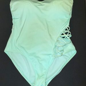 One piece swim suit